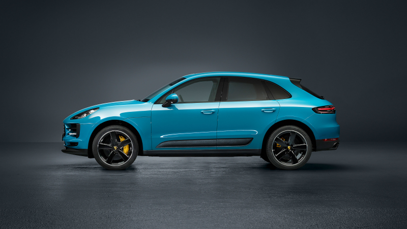 Illustration for article titled The 2019 Porsche Macan Gets an Enormous New Tail Light